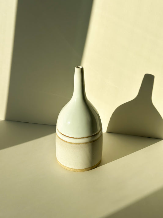 Cloudy Sand Bottleneck Vase